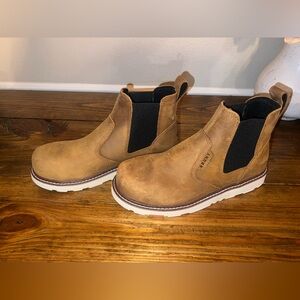 NIB Men Brunt Leather Slip-On Boots Comp Toe